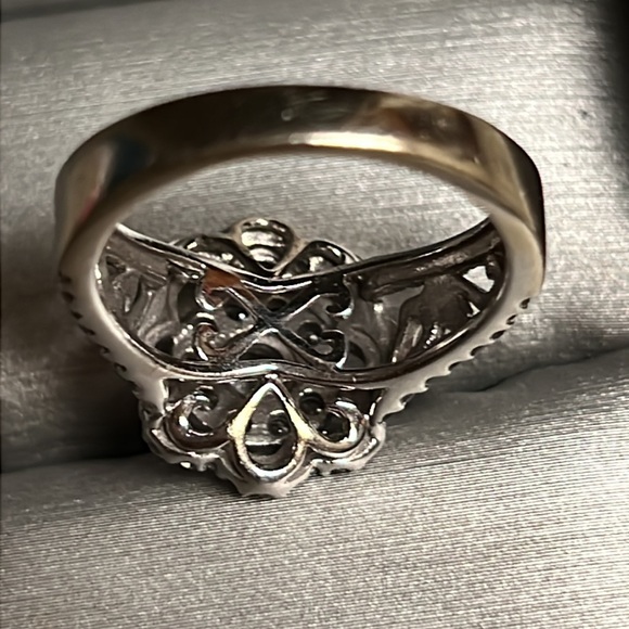 Simply Vera Vera Wang Diamond Flower Ring 🌸 - Picture 8 of 15